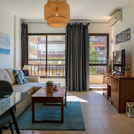 Estupendo Piso En Primera Linea De Playa; Ronda Iv Apartment *
