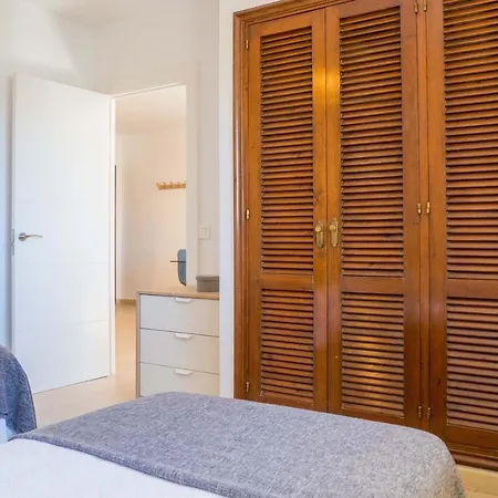 Estupendo Piso En Primera Linea De Playa; Ronda Iv Fuengirola