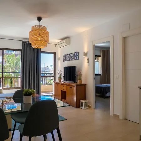 Estupendo Piso En Primera Linea De Playa; Ronda Iv * Fuengirola