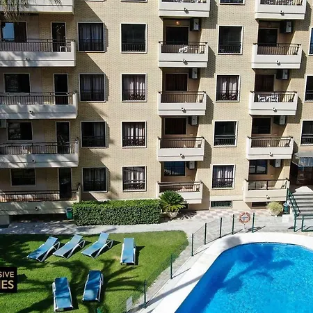 Estupendo Piso En Primera Linea De Playa; Ronda Iv Apartment *